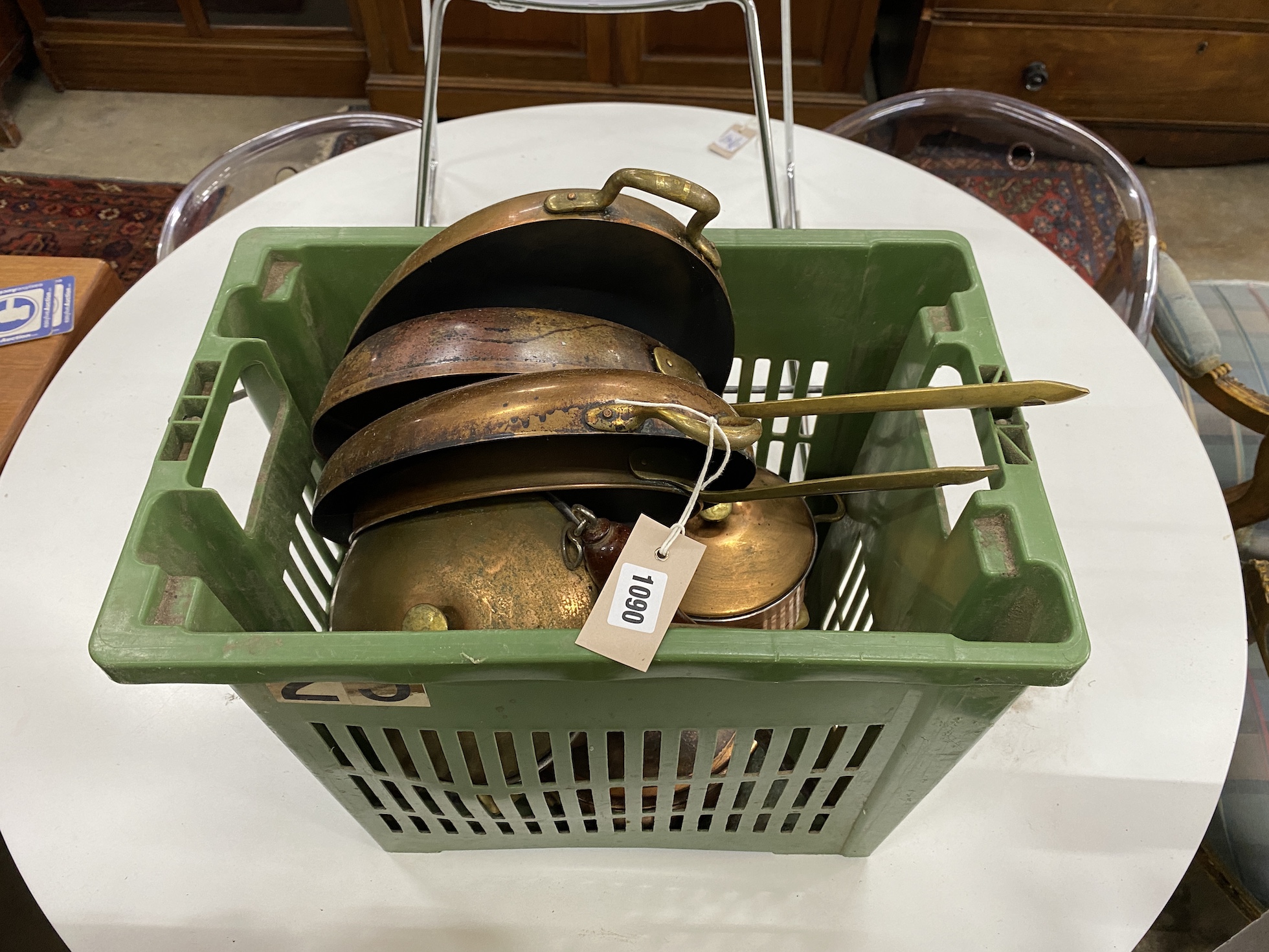 Assorted copper and brass pans, etc.